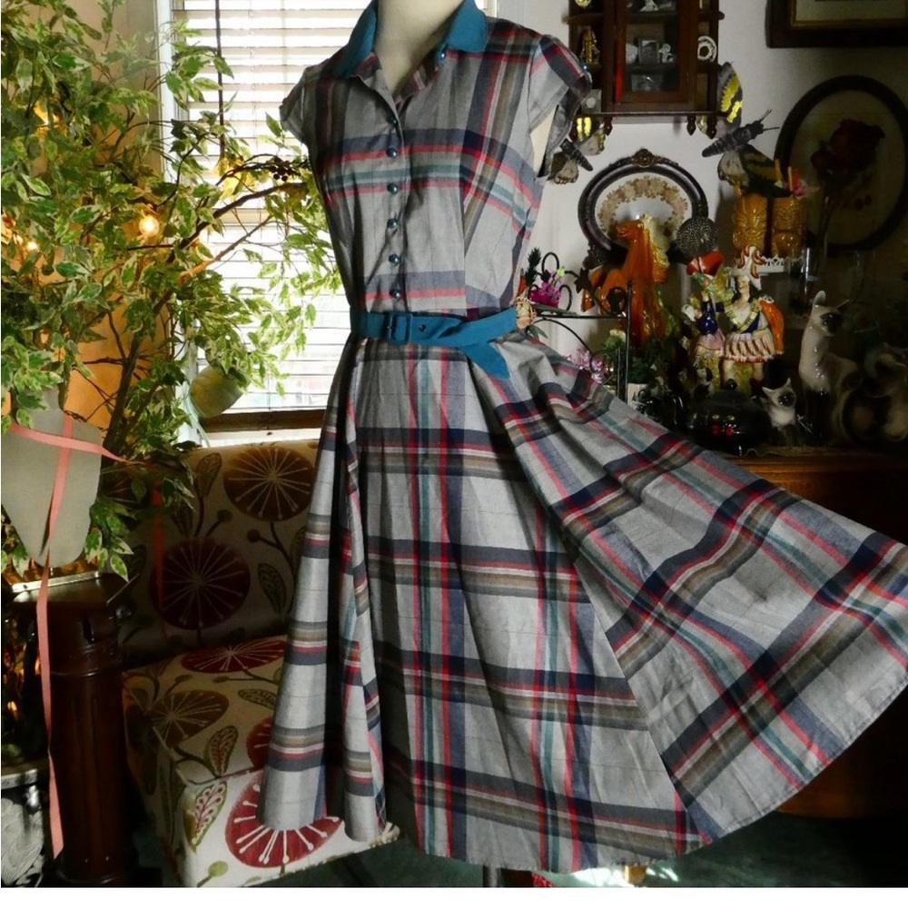 Plaid Sleeveless Dress with Blue Accents